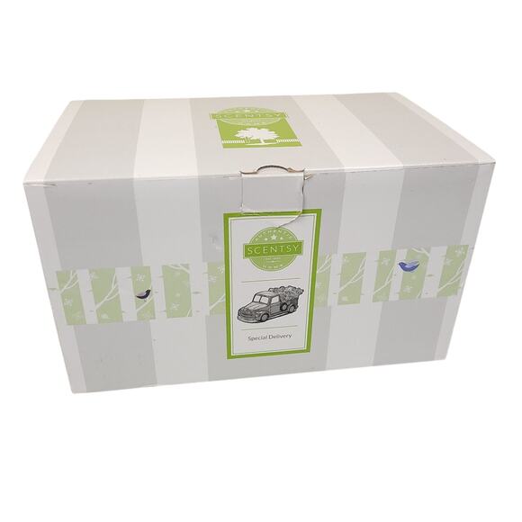 Scentsy Special Delivery Retro Red Truck Christmas Tree Lid Large Warmer NEW NIB - Picture 2 of 8